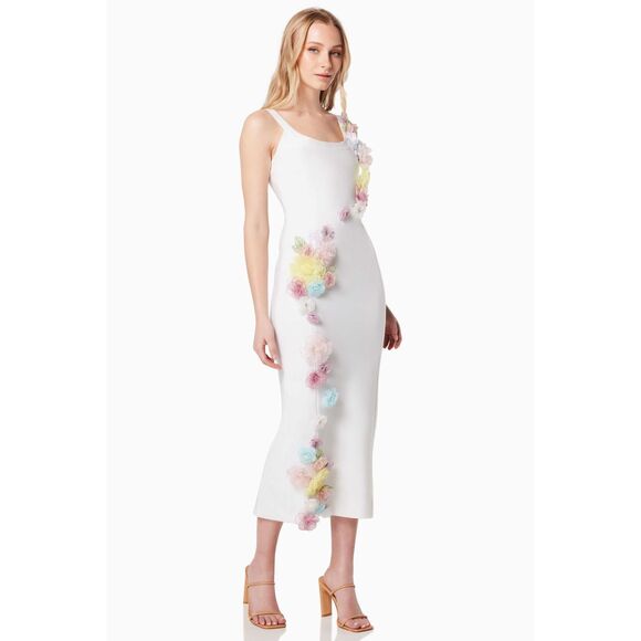 Elliatt Dresses & Skirts - Elliatt Motif 3D Flower Midi Dress - Ivory bachelorette party Wedding size M